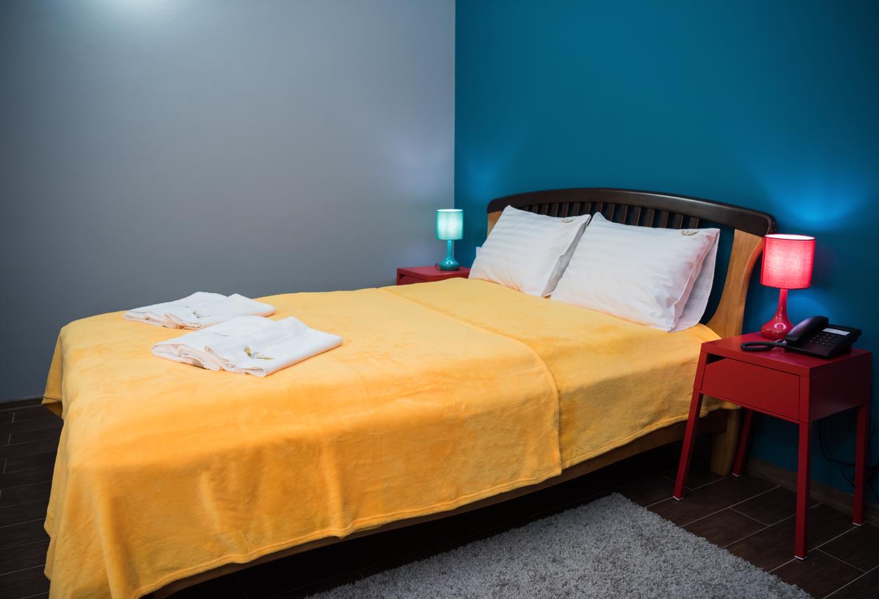 Hotel " Boutique " Uzhhorod Bagian luar foto