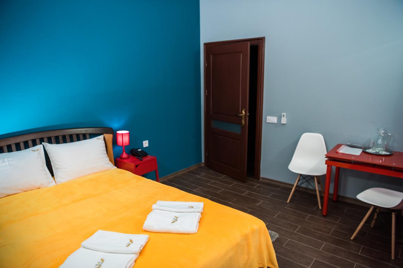 Hotel " Boutique " Uzhhorod Bagian luar foto