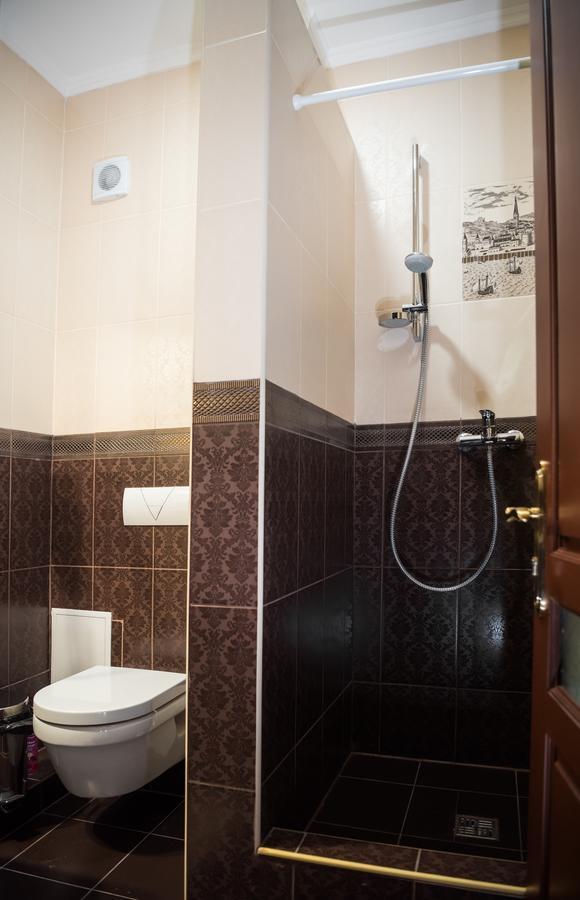 Hotel " Boutique " Uzhhorod Bagian luar foto