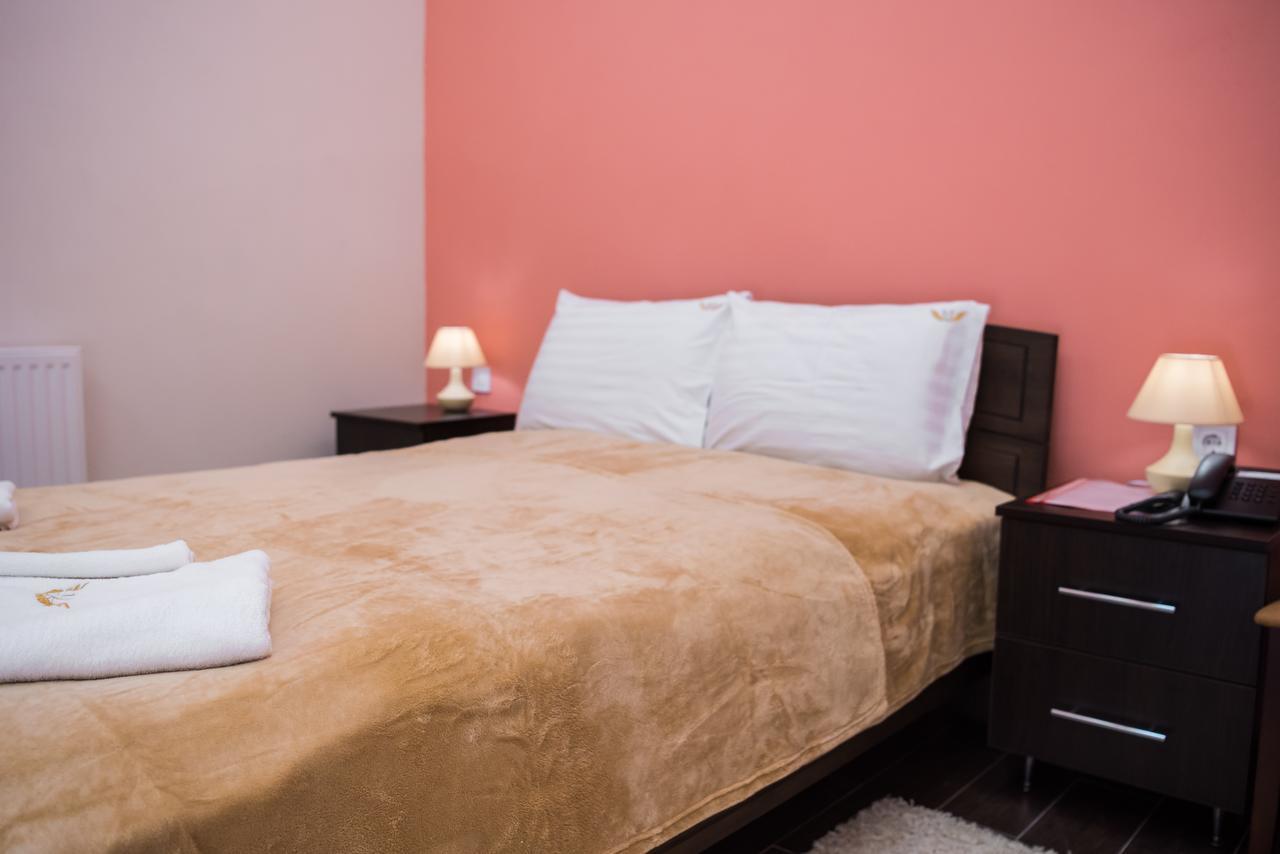 Hotel " Boutique " Uzhhorod Bagian luar foto