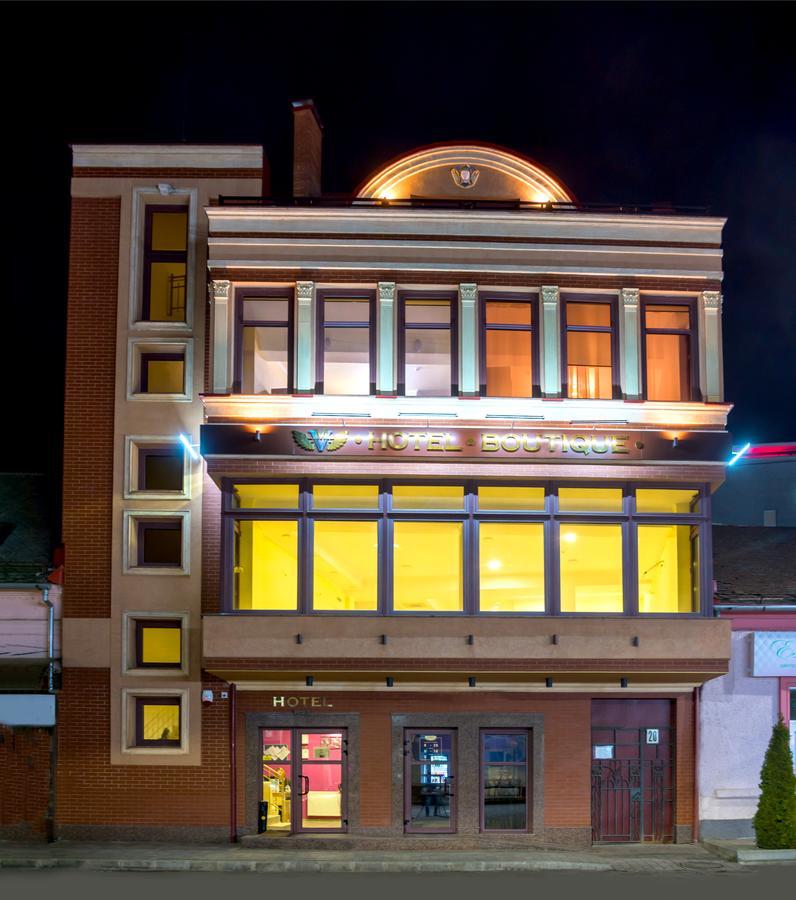 Hotel " Boutique " Uzhhorod Bagian luar foto