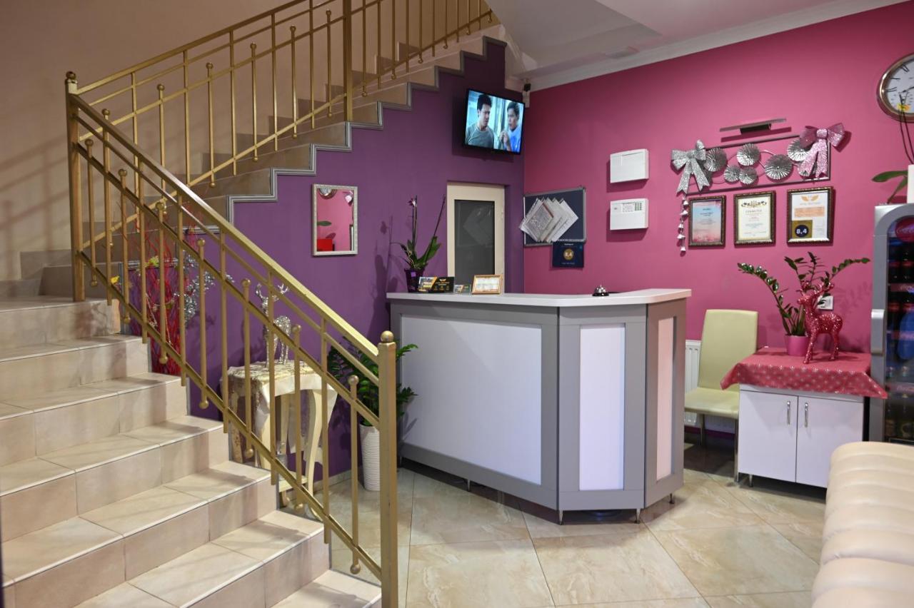 Hotel " Boutique " Uzhhorod Bagian luar foto